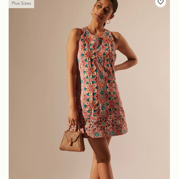 Anthropologie Dresses & Skirts - Embroidered & Appliqued Shift Dress